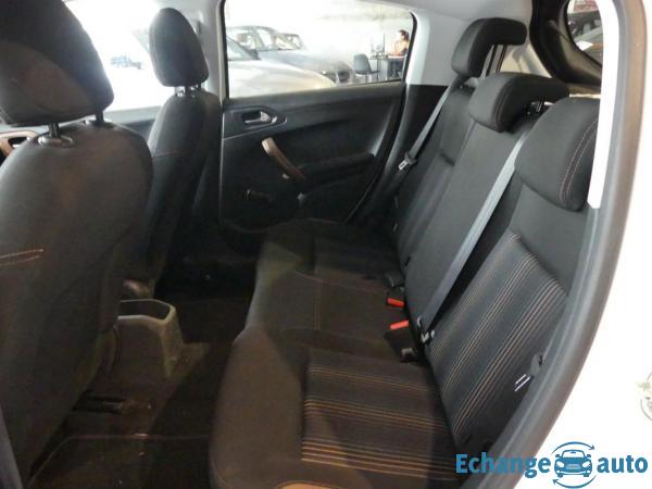 Peugeot 208 1.2 82 ch URBAN SOUL