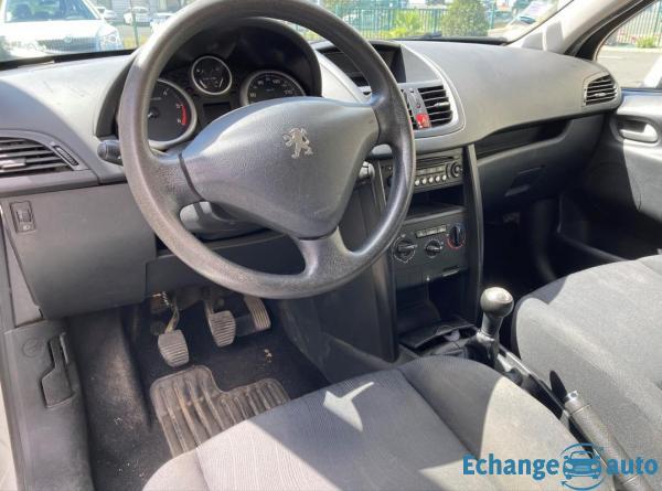 Peugeot 207 1.4L HDI 70CV TRENDY GARANTIE 3 MOIS