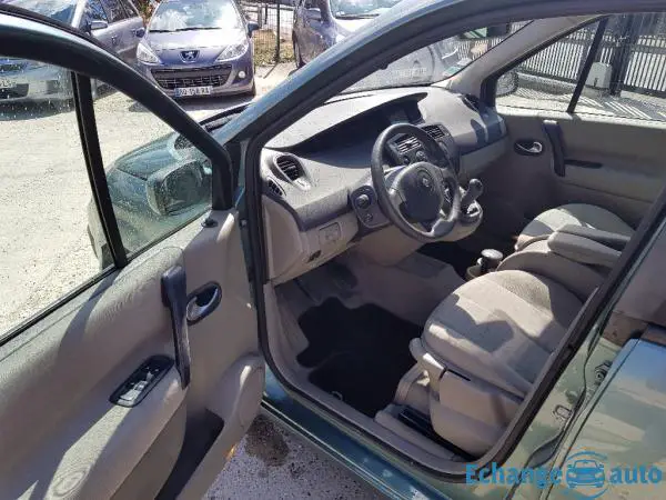 RENAULT SCENIC II Scenic 1.6 16V Confort Expression