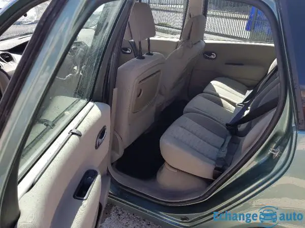 RENAULT SCENIC II Scenic 1.6 16V Confort Expression