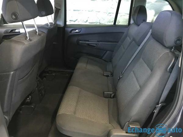 Opel Zafira 1.8 140 COSMO PACK