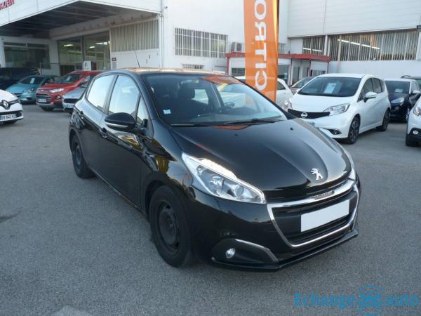 Peugeot 208 1.2 PureTech 82 S&amp;S ETG5 Active