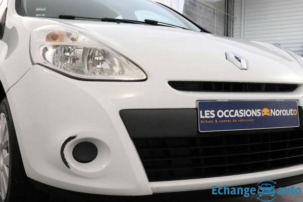 Renault Clio III 1.2 16V 75