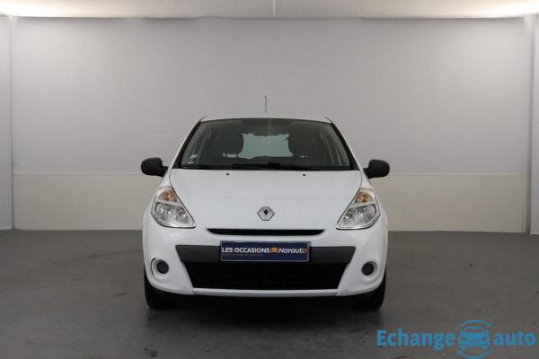 Renault Clio III 1.2 16V 75
