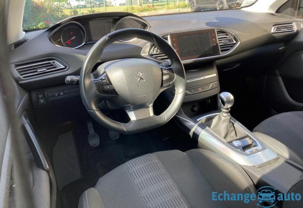 Peugeot 308 1.2L THP PURETECH 130CV ALLURE GARANTIE CONSTRUCTEUR