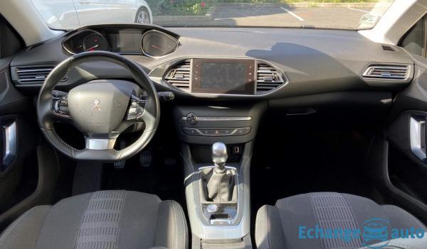 Peugeot 308 1.2L THP PURETECH 130CV ALLURE GARANTIE CONSTRUCTEUR