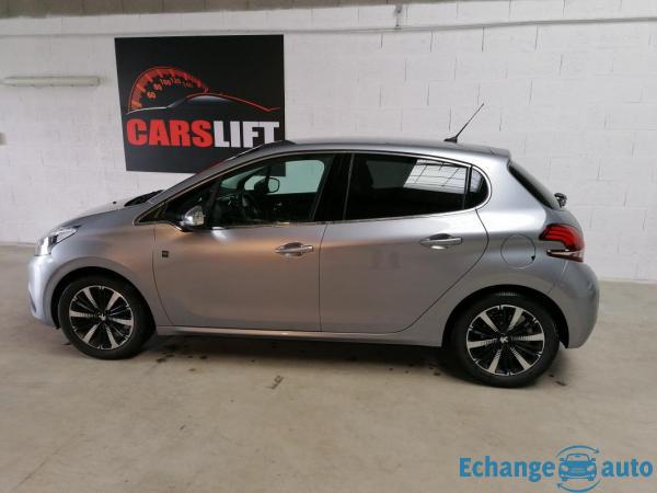 Peugeot 208 1.2 PURETECH 110 CH TECH EDITION - GARANTIE OCTOBRE 2021
