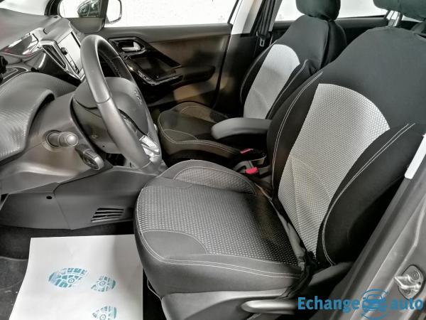 Peugeot 208 1.2 PURETECH 110 CH TECH EDITION - GARANTIE OCTOBRE 2021