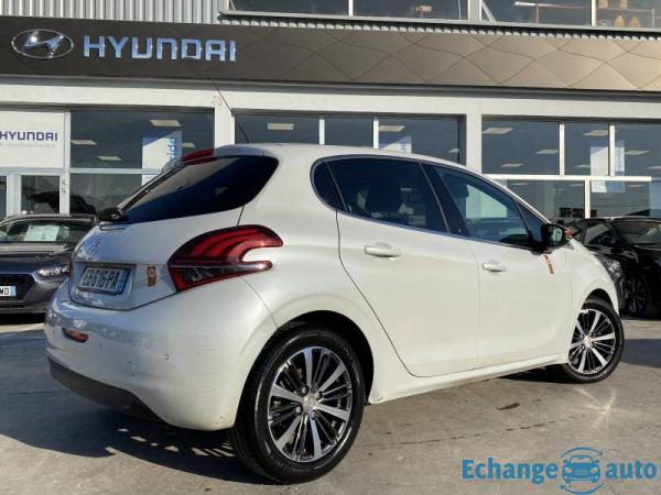 Peugeot 208 1.2 PureTech 110ch S&S BVM5 Roland Garros