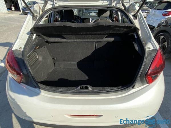 Peugeot 208 1.2 PureTech 110ch S&S BVM5 Roland Garros