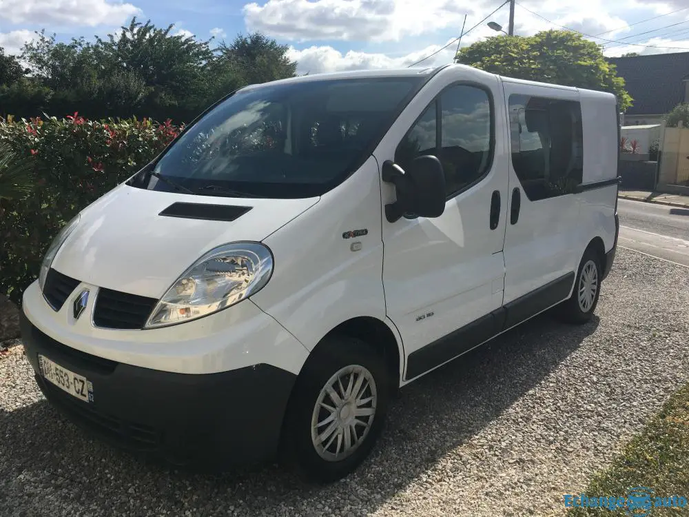 Renault trafic 2.0L 115cv 6 places
