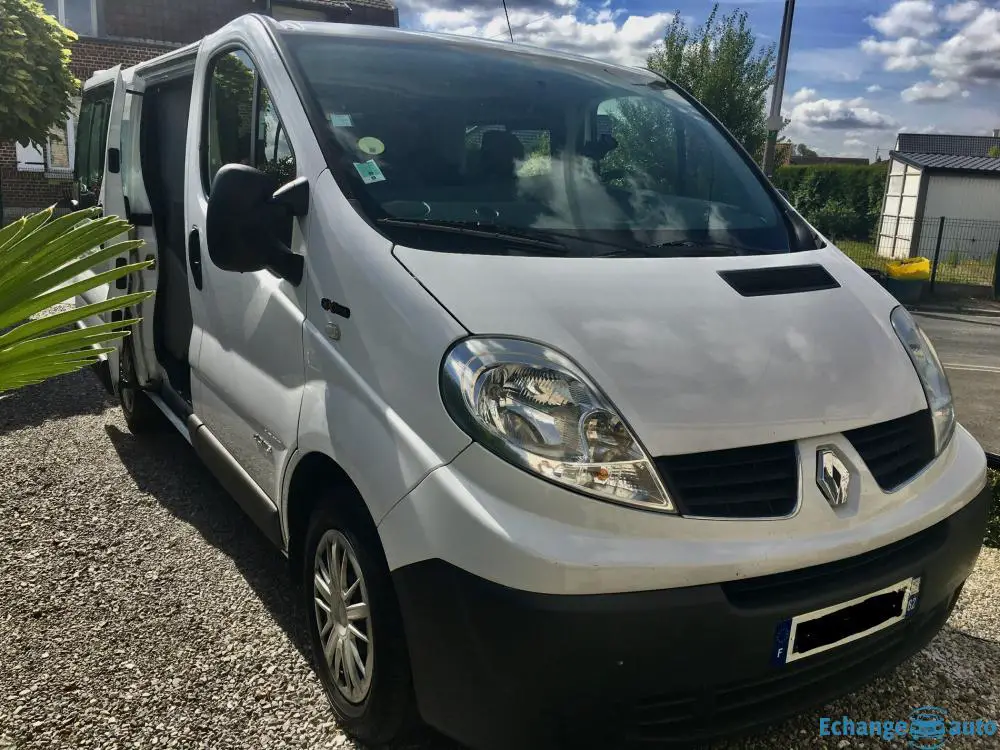 Renault trafic 2.0L 115cv 6 places