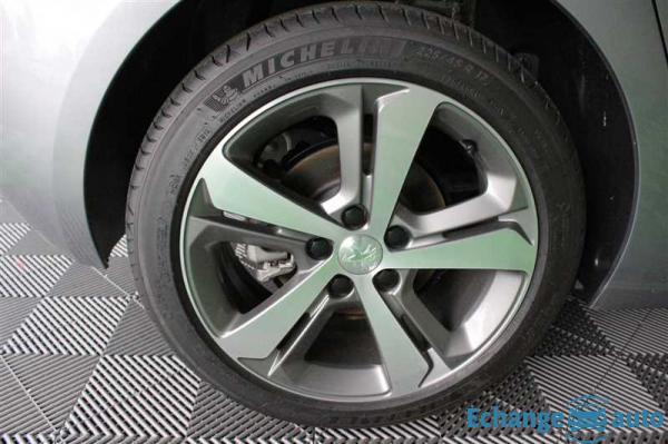 Peugeot 308 1.2 PureTech 130ch S&S EAT8 Tech Edition