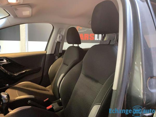 Peugeot 208 1.2 VTI 12V 82CH STYLE