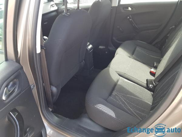 PEUGEOT 208  1.4 HDi 68ch BVM5 Business