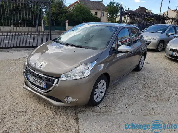 PEUGEOT 208  1.4 HDi 68ch BVM5 Business