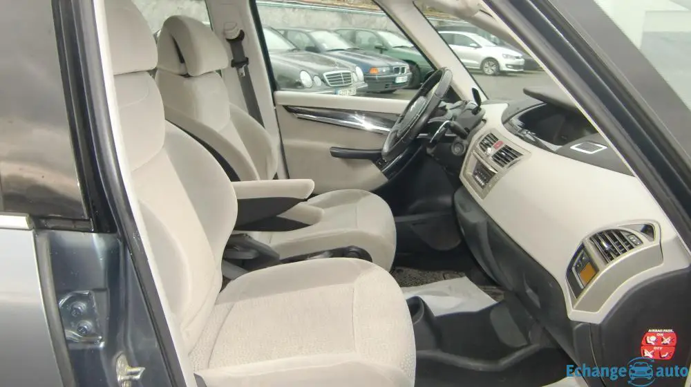 Citroen C4 picasso 2.0 HDI 138CV 7 PLACES