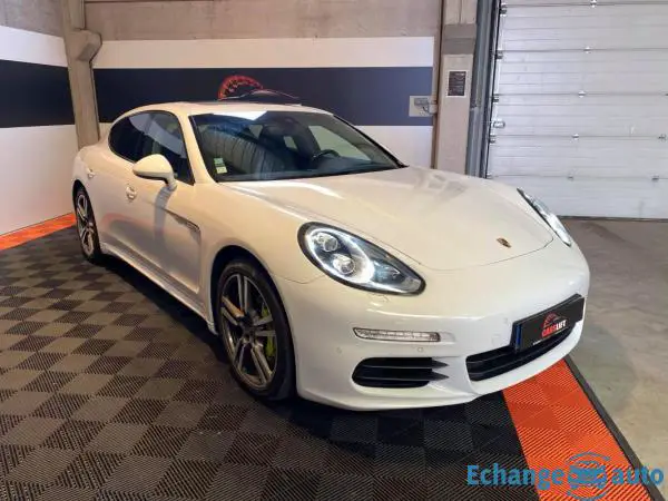 Porsche Panamera S E-HYBRID 3.0L V6 416CH