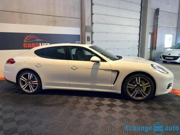 Porsche Panamera S E-HYBRID 3.0L V6 416CH