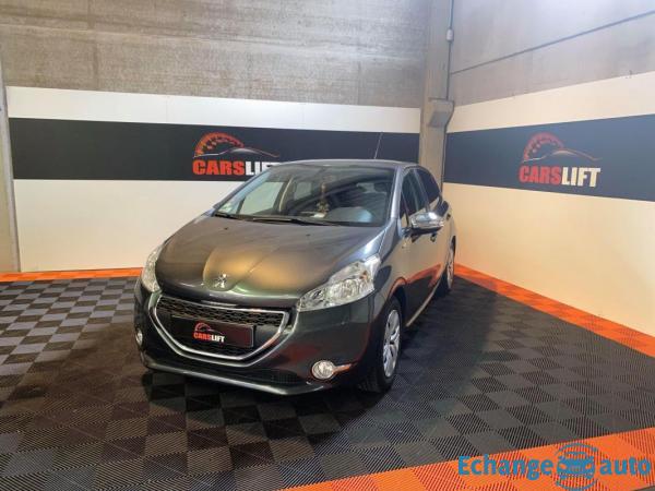 Peugeot 208 1.2 VTI 12V 82CH STYLE
