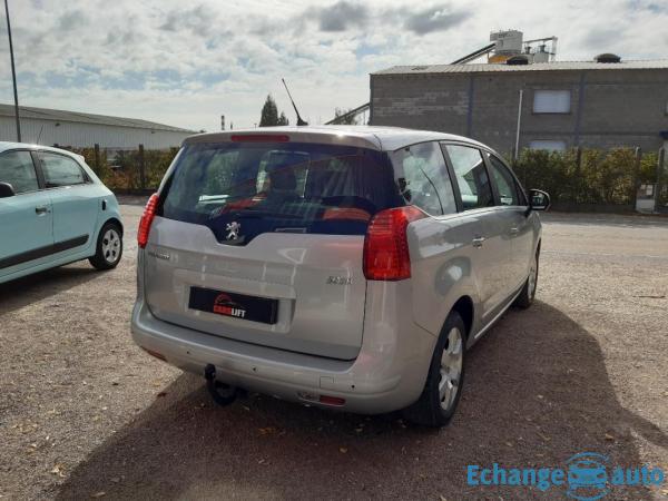 Peugeot 5008 Prenium 1.6 THP 156 ch - GARANTIE 6 MOIS