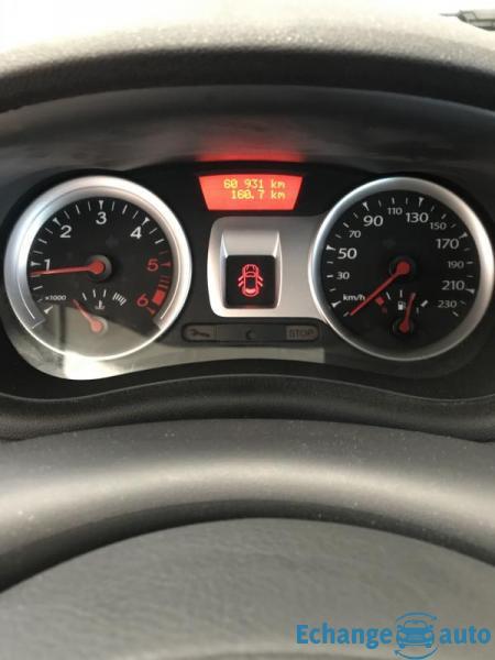 Renault Clio III dCi 90 eco2 Dynamique TomTom