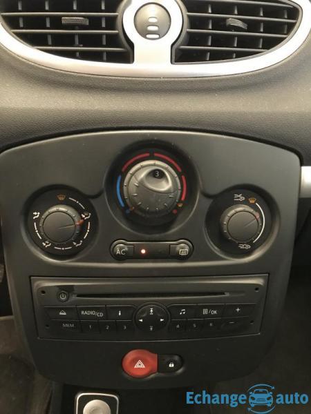 Renault Clio III dCi 90 eco2 Dynamique TomTom