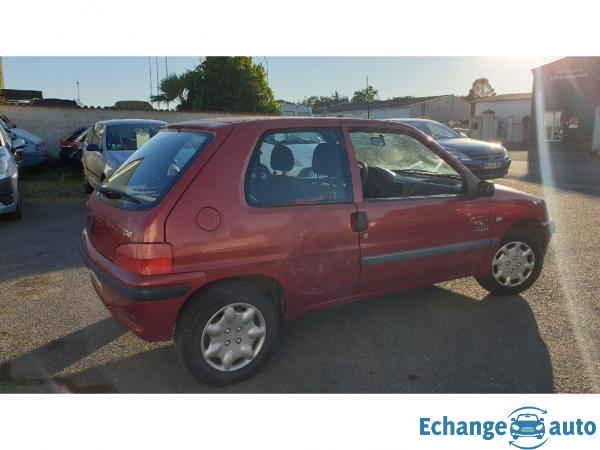 PEUGEOT 106 1.1i Color line