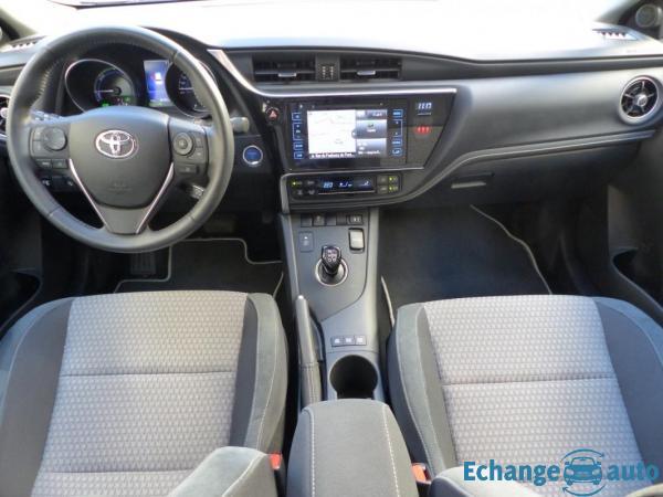 Toyota Auris HSD 136H COLLECTION RC18