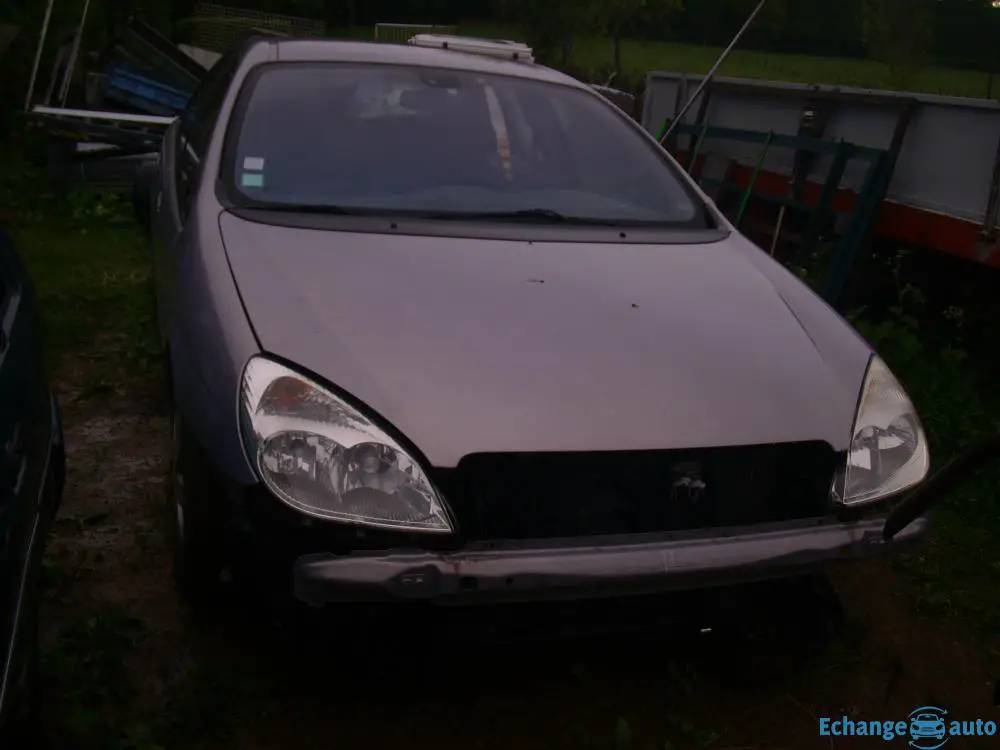 CITROENE C 5 HDI  POUR PIECES 200€