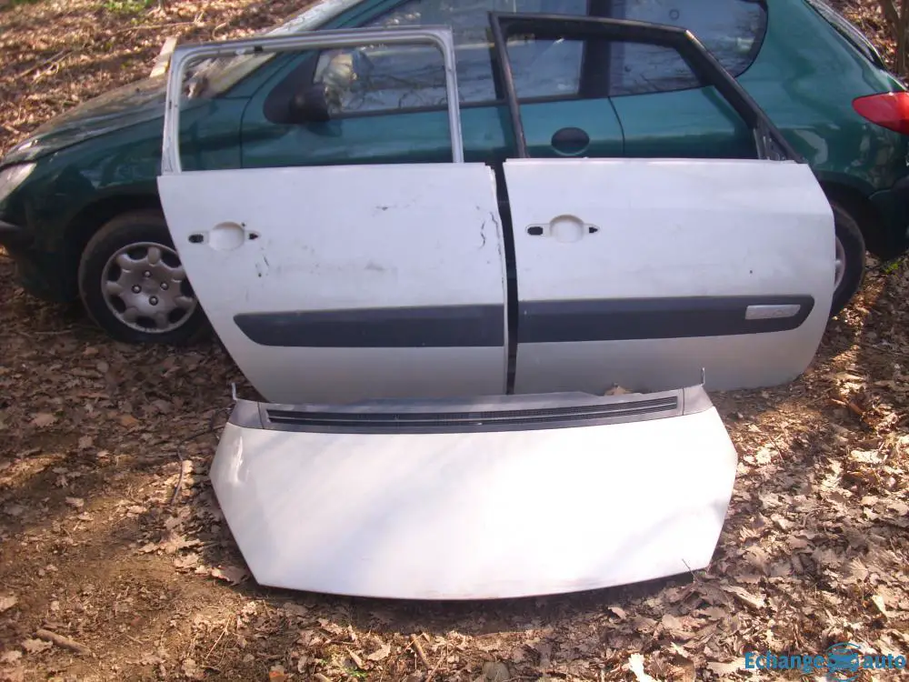 150€ LE LOTS DE  PICECES POUR RENAULT ESPACE 4