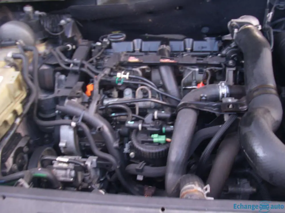 CITROENE C 5 HDI  POUR PIECES 200€