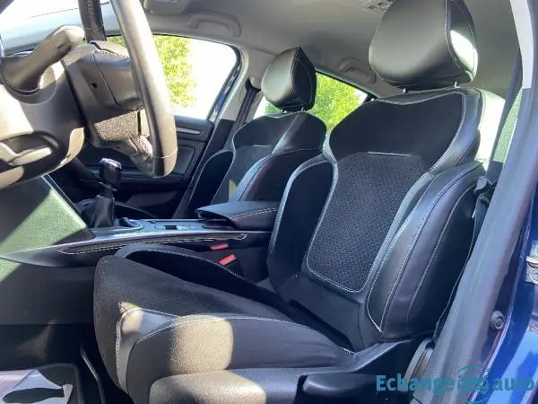 RENAULT MEGANE IV  DCI 130 INTENS BOSE