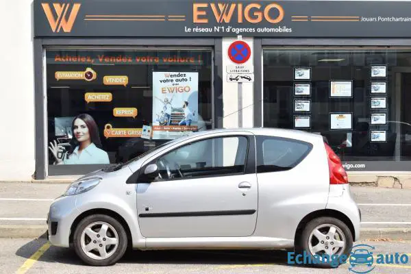 Peugeot 107 (2) 1.0 68 BLACK & SILVER 3P