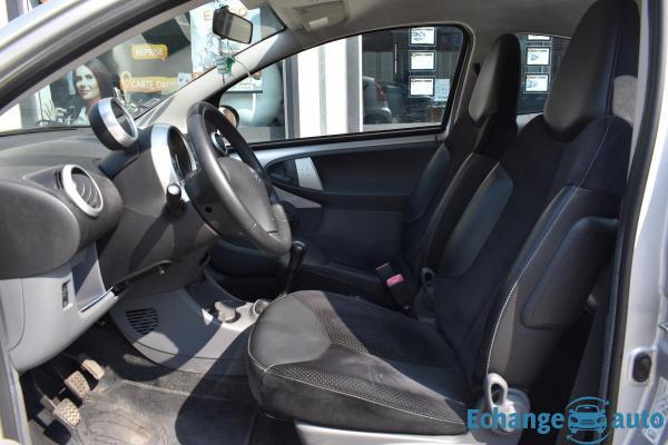 Peugeot 107 (2) 1.0 68 BLACK & SILVER 3P