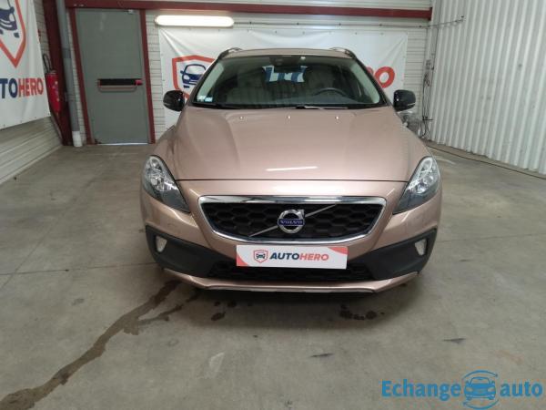 Volvo V40 2.0 D3 Momentum 150 ch