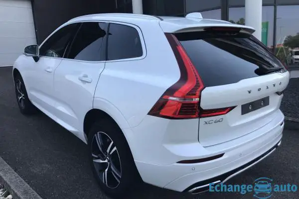 Volvo XC60 II D4 190 R-DESIGN GEARTRONIC 8