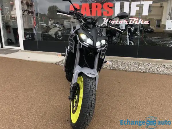 Yamaha MT-09 - GARANTIE 6 MOIS NIGHT FLUO