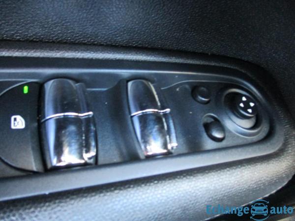 Mini Countryman MINI R60 D 112 ch Cooper Pack Red Hot Chili A