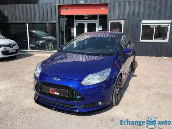Ford Focus ST2.0 BV6 250 CH ST LINE - GARANTIE 6 MOIS