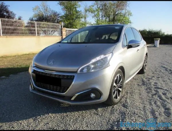 Peugeot 208 PTECH 110 EAT6 ALLURE