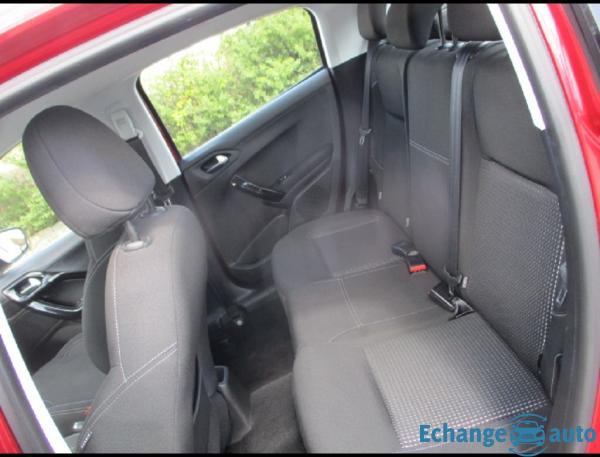 Peugeot 208 ALLURE PTECH 82