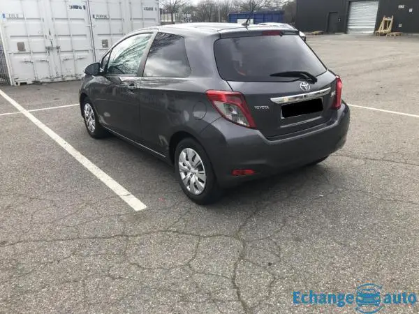 Toyota Yaris 100 VVT-i Lounge