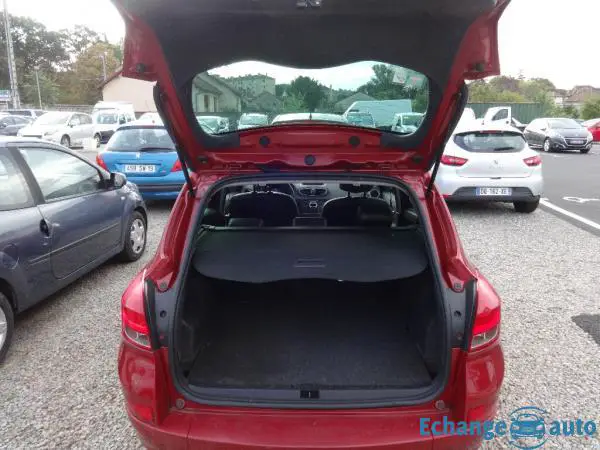 RENAULT CLIO III ESTATE DIESEL 1.5 DCI 85 Exception Quickshift Automatique