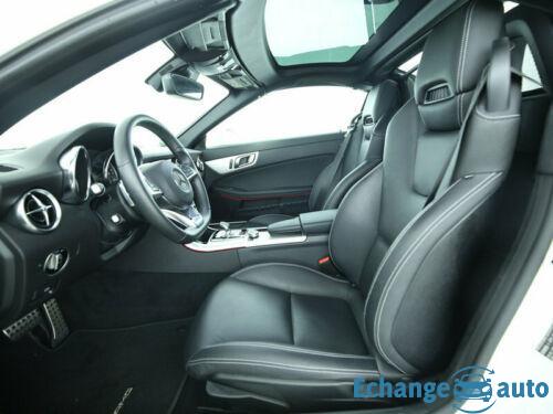 Mercedes-Benz SLC 180 9G AMG