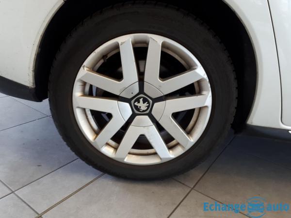 Peugeot 3008 HYBRIDE 2.0 HDI 163 CH FELINE - GARANTIE 6 MOIS