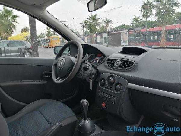 RENAULT CLIO ESTATE 1.2 16V 80 eco2 Extrême Claire Quickshift