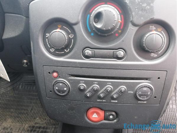 RENAULT CLIO ESTATE 1.2 16V 80 eco2 Extrême Claire Quickshift