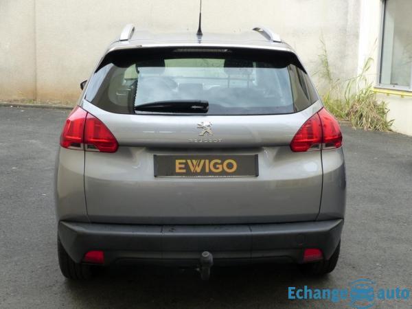 Peugeot 2008 1.2 PURETECK 82 ACTIVE ATTELAGE