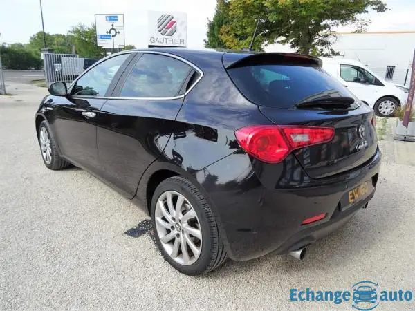 Alfa Romeo Giulietta 2.0l 150 CH JTDM DISTINCTIVE